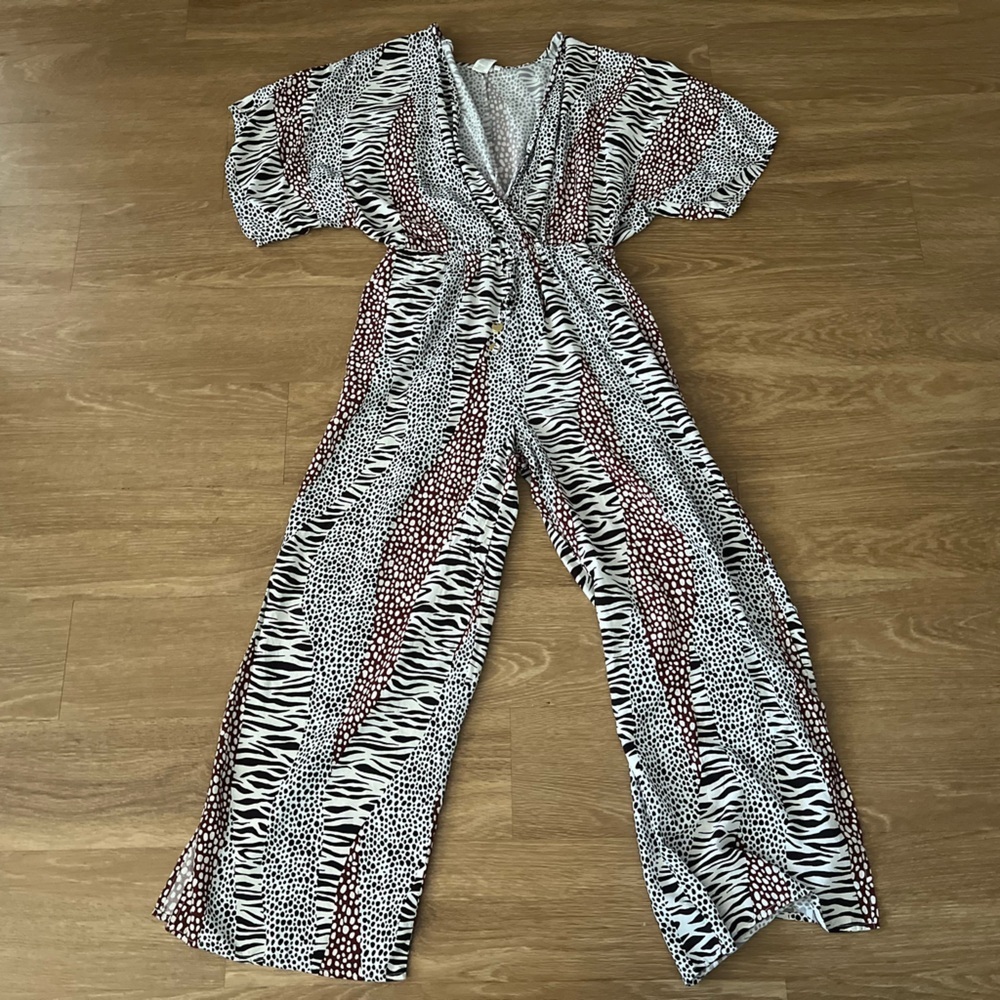 Bleu Rod Beattie Black and White Snakeskin Jumpsuit, size M - Picture 3 of 9